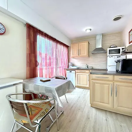 Apartamento 2 Avec Terrasse Et Parking A La Baule, Proche - Fr-1-245-218 La Baule-les-Pins