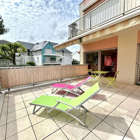 2 Avec Terrasse Et Parking A La Baule, Proche - Fr-1-245-218 *